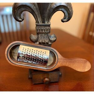 UNKNOWN BRAND - NWT Acacia Wood & Stainless Steel Hand Grater.
